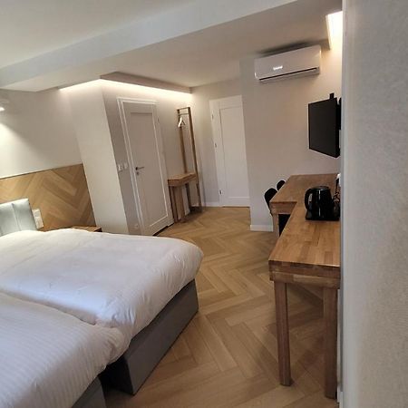 Hotel & Restauracja Wroblewscy Karniewo Exteriör bild